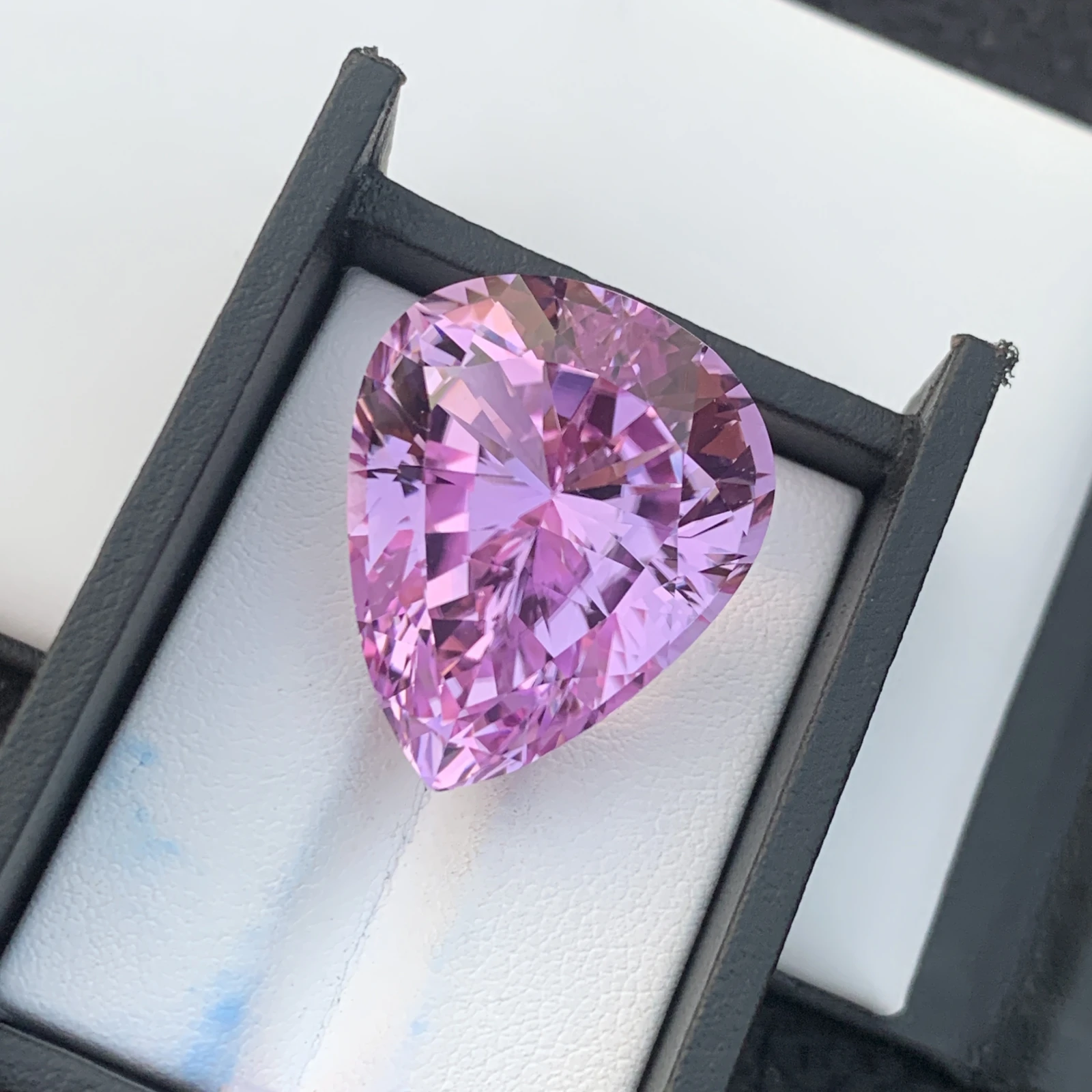 74.20 ct Natural Pink Kunzite Pear Shape Loose Gemstone from Afghanistan — view 5